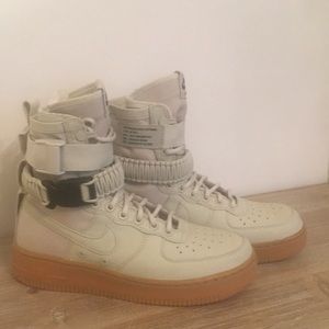 Women’s Nike SF AF1